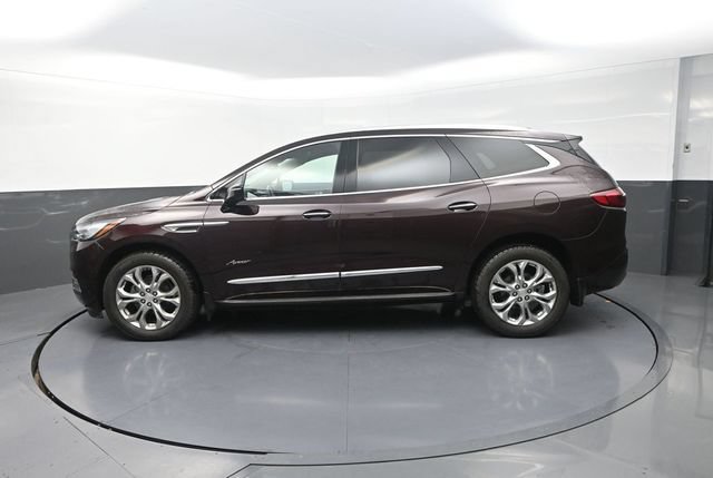Used 2020 Buick Enclave Avenir w/ Avenir Technology Package AWD/4WD image 4