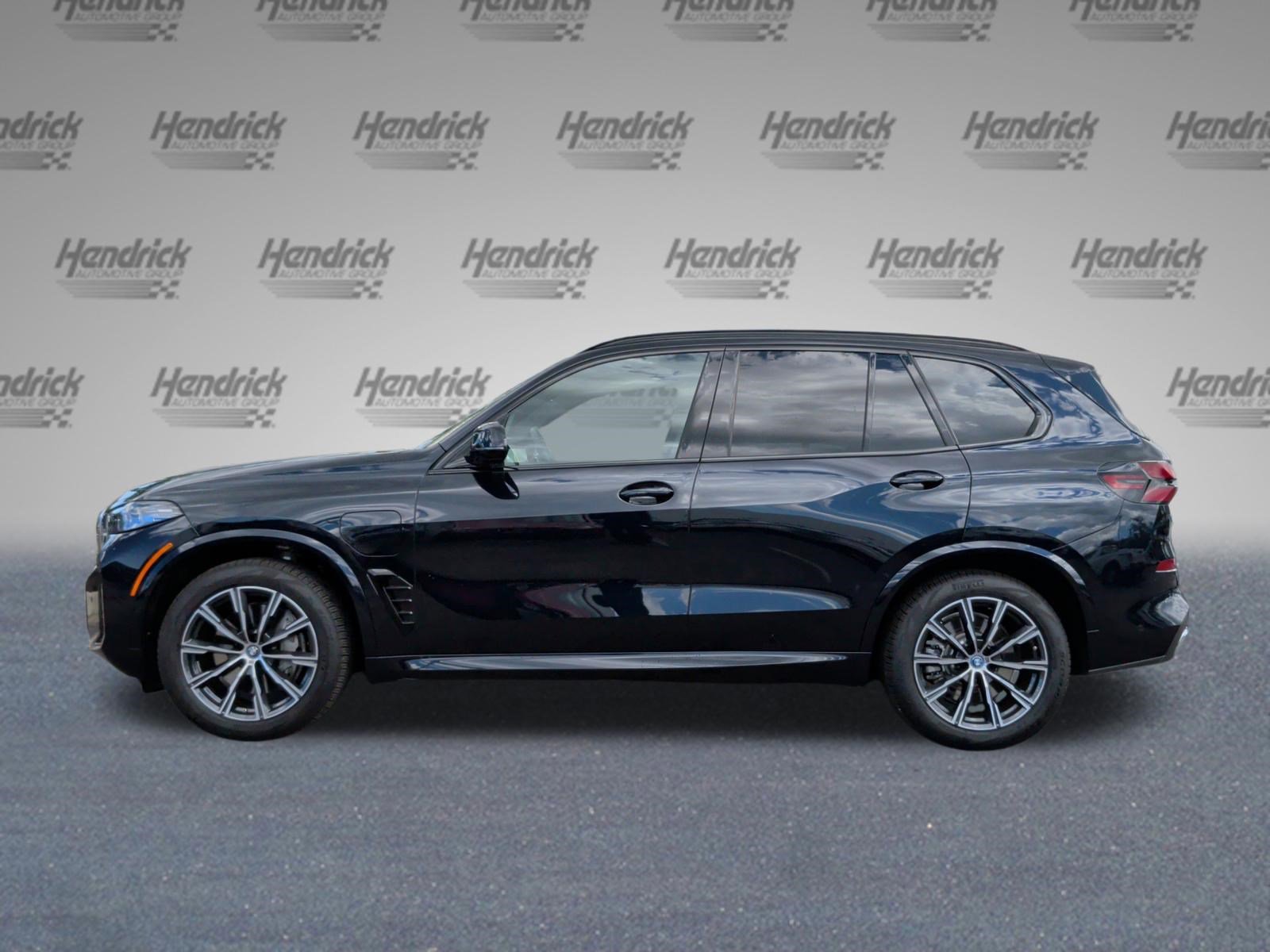 Certified 2025 BMW X5 xDrive50e w/ M Sport Package image 10