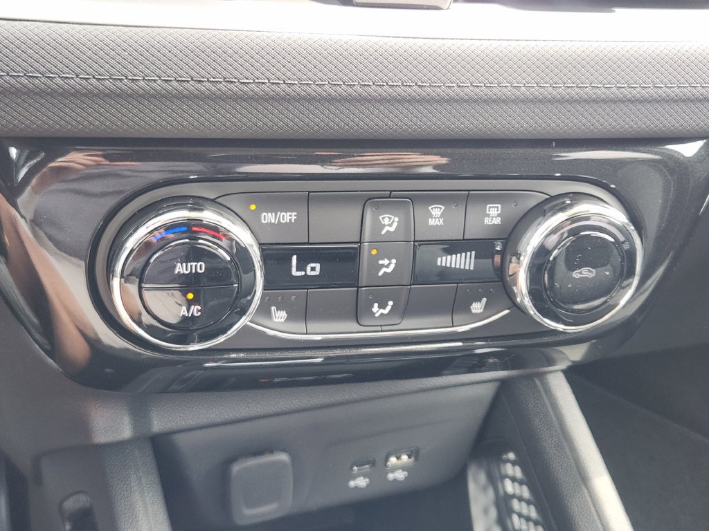 New 2026 Chevrolet TrailBlazer LT w/ Convenience Package FWD image 19