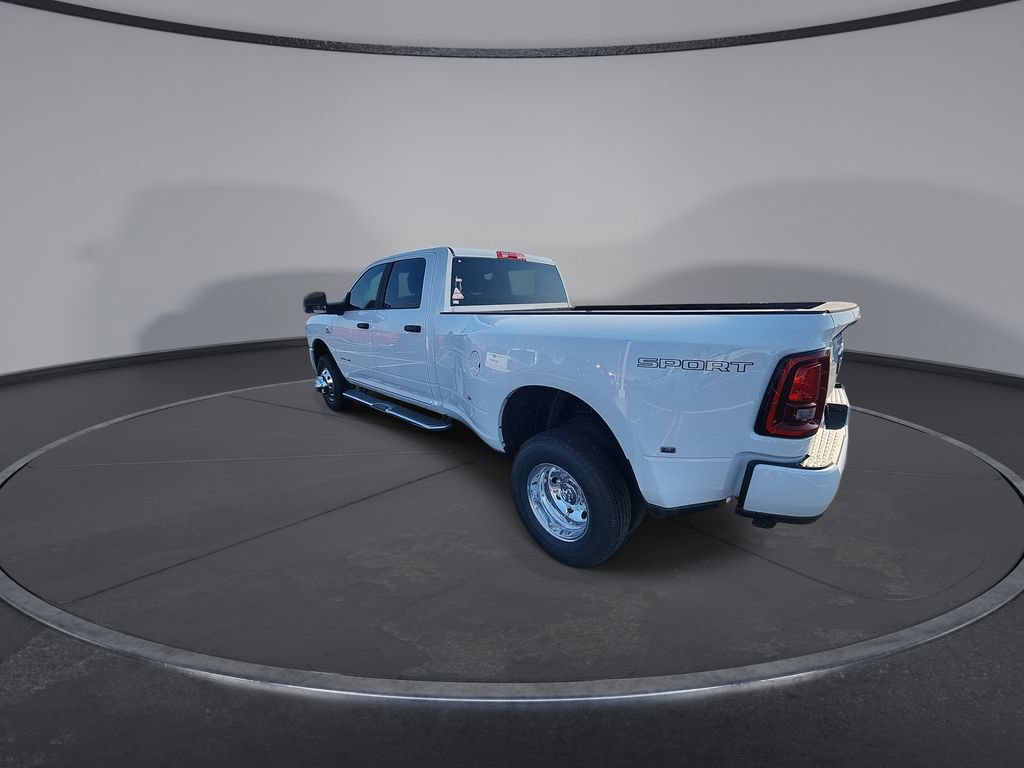 New 2026 RAM 3500 Big Horn AWD/4WD image 6