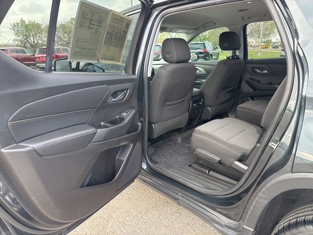 Used 2018 Chevrolet Traverse LT FWD image 18