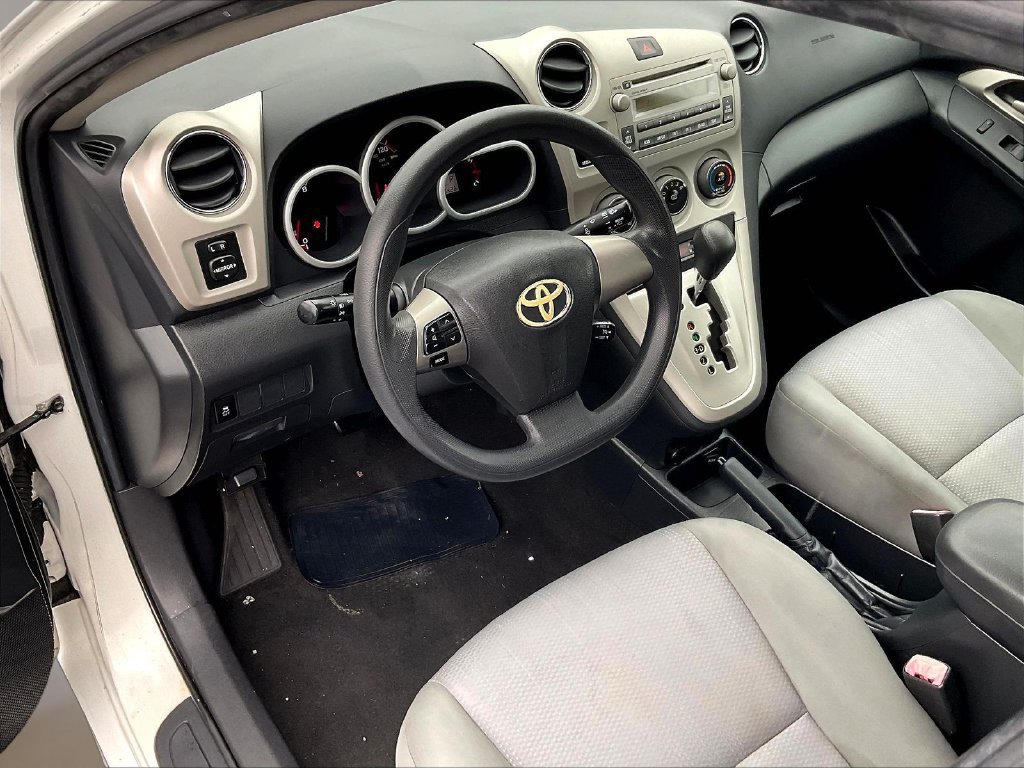 Used 2011 Toyota Matrix FWD image 16