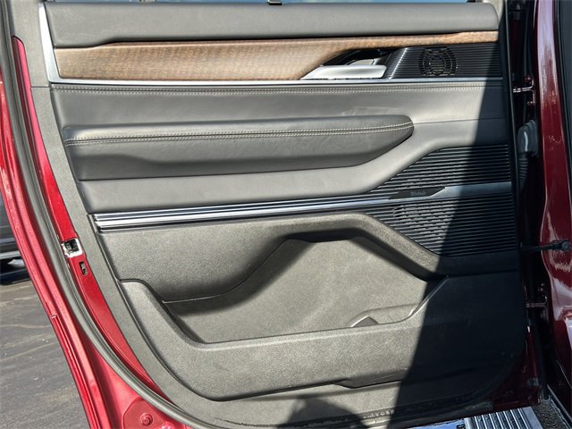 Certified 2024 Jeep Grand Wagoneer L 4WD image 36