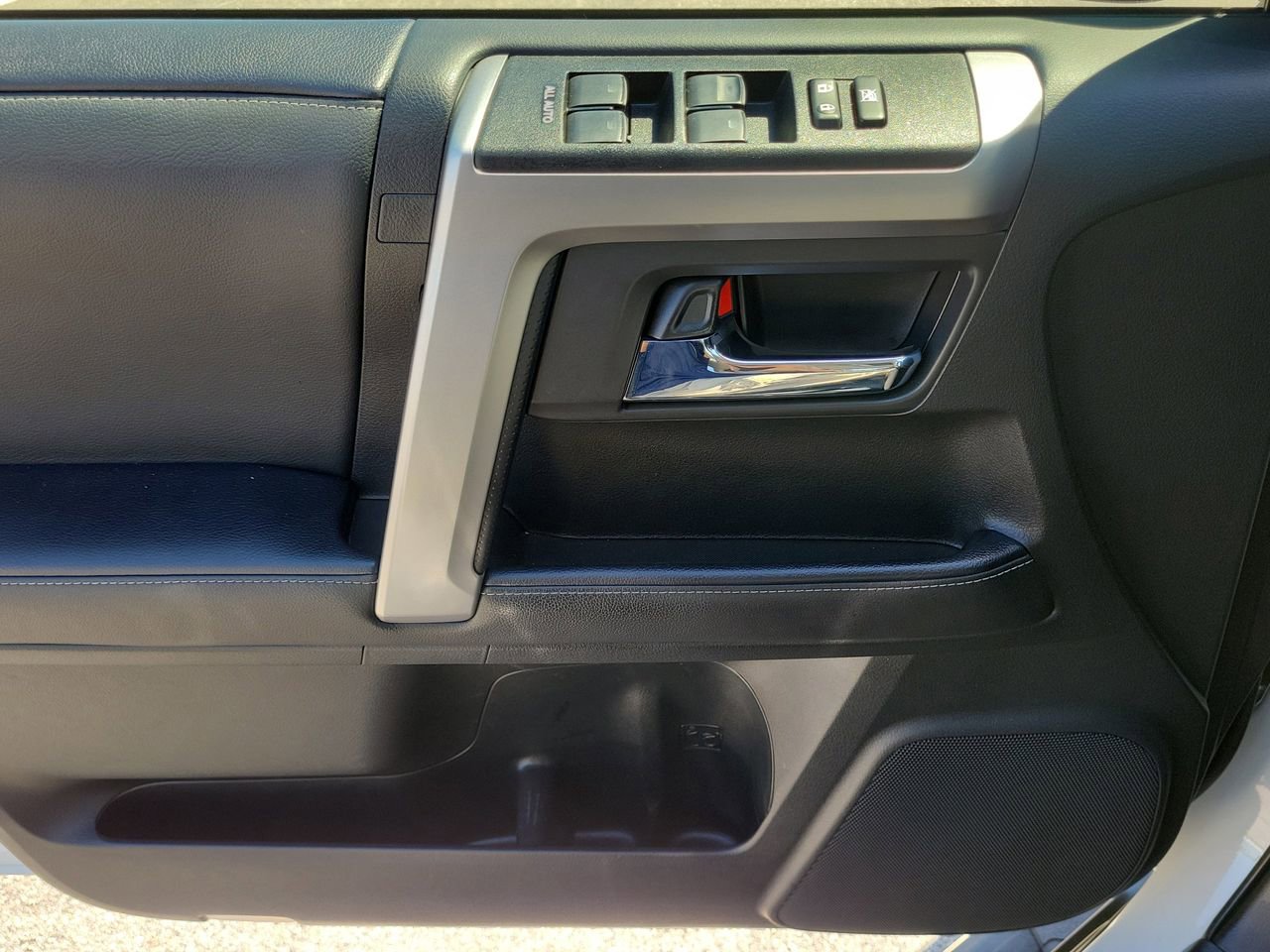 Used 2024 Toyota 4Runner SR5 RWD image 25