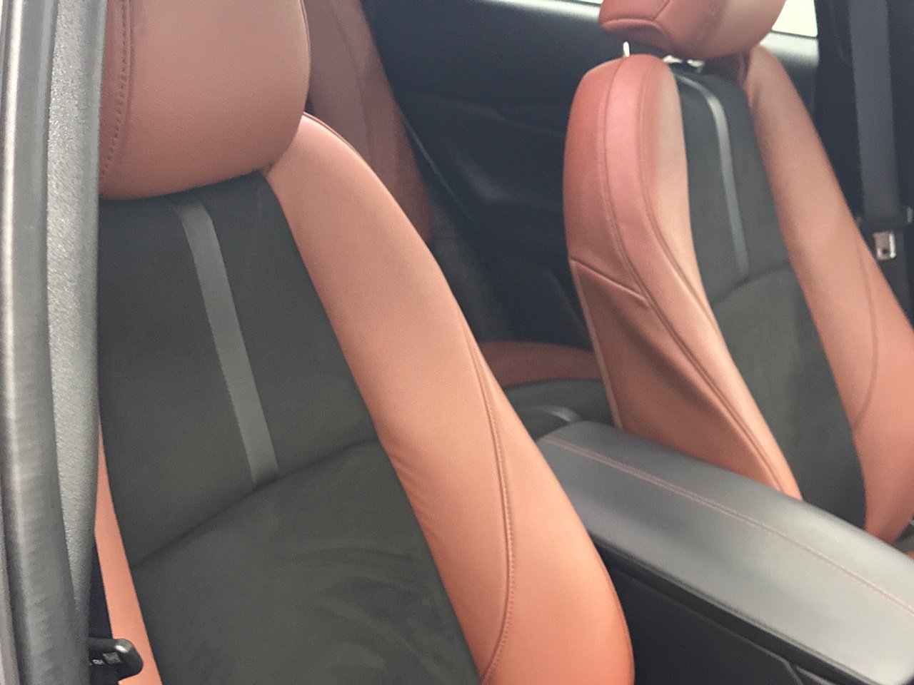 Used 2025 MAZDA CX-30 Carbon image 11