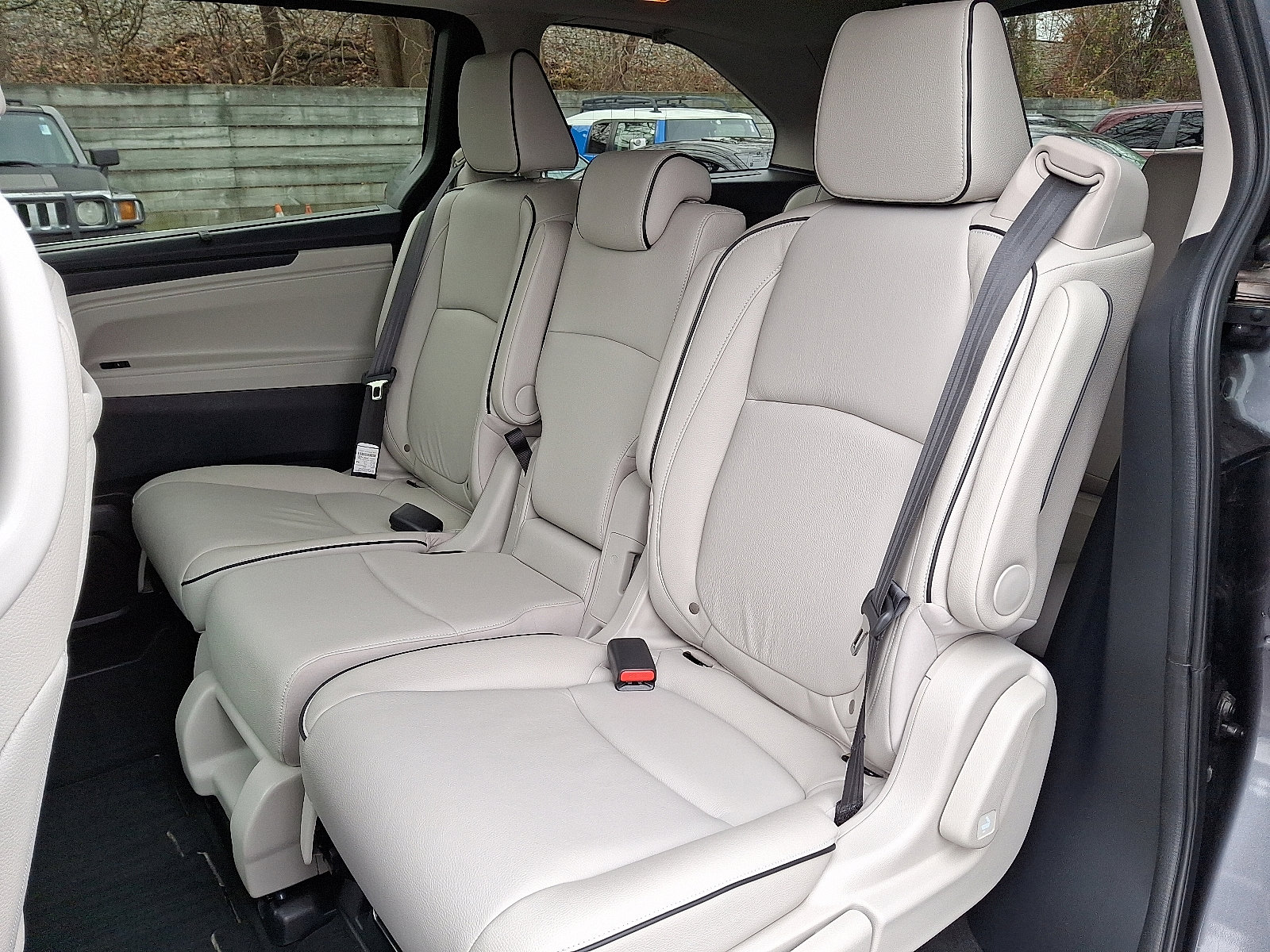 Certified 2025 Honda Odyssey Touring image 8