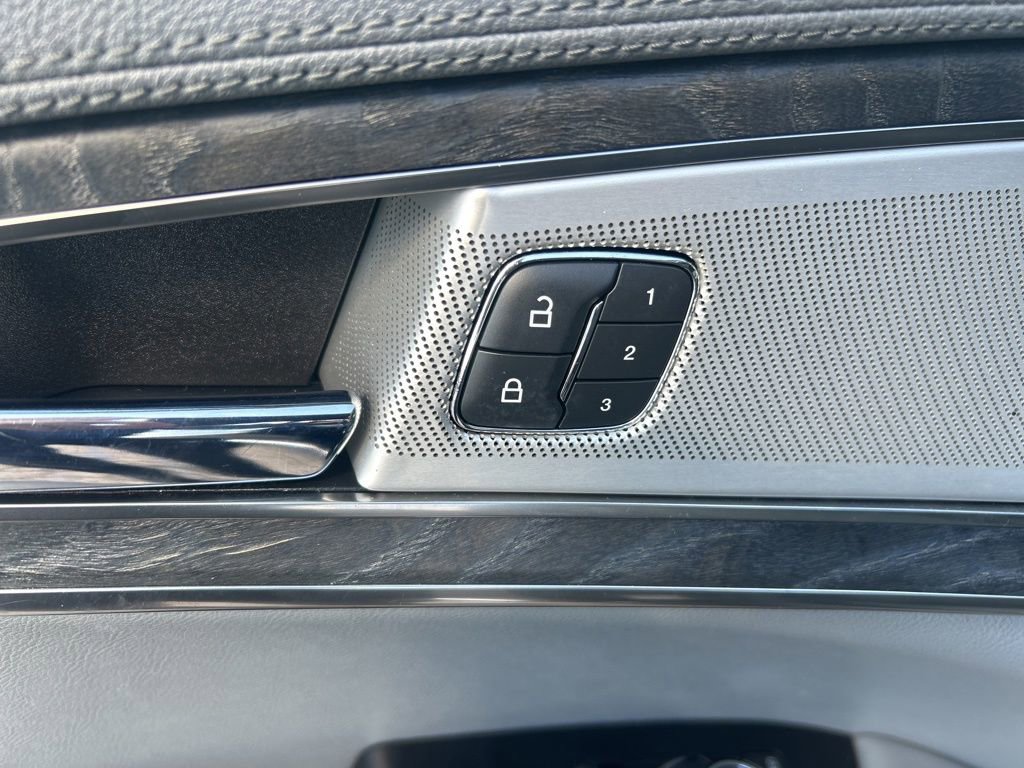 Used 2019 Lincoln Nautilus Reserve w/ Ultimate Package AWD/4WD image 18