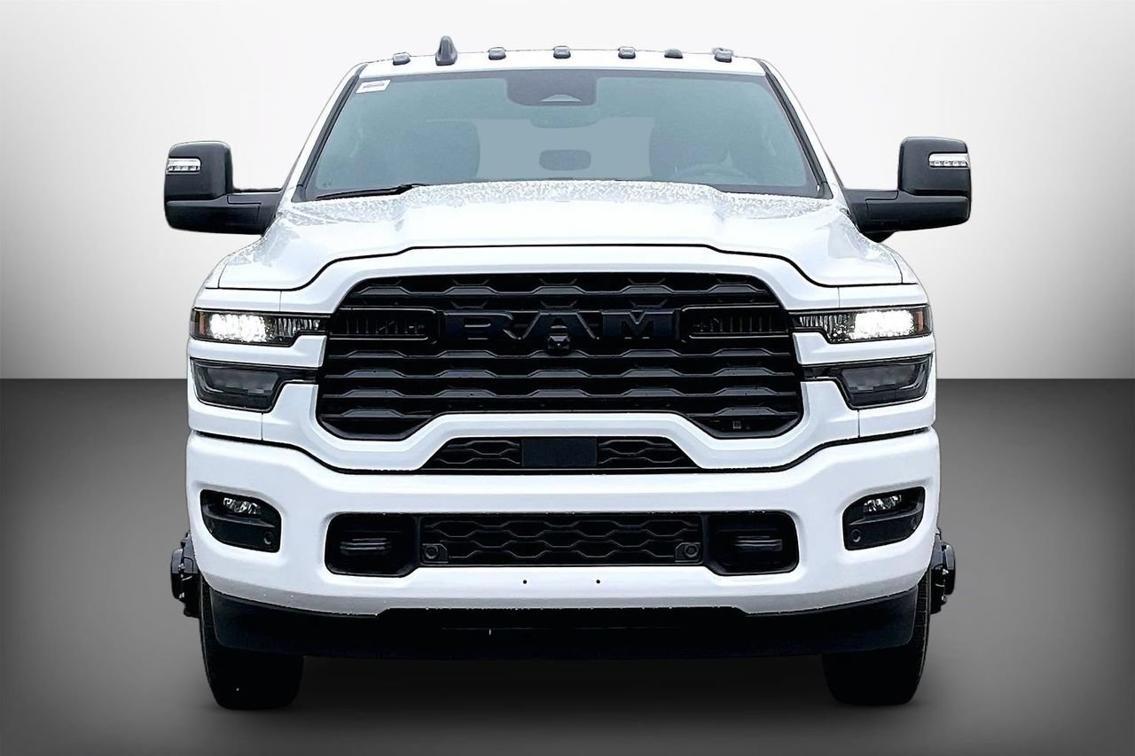 New 2026 RAM 3500 Big Horn AWD/4WD image 3