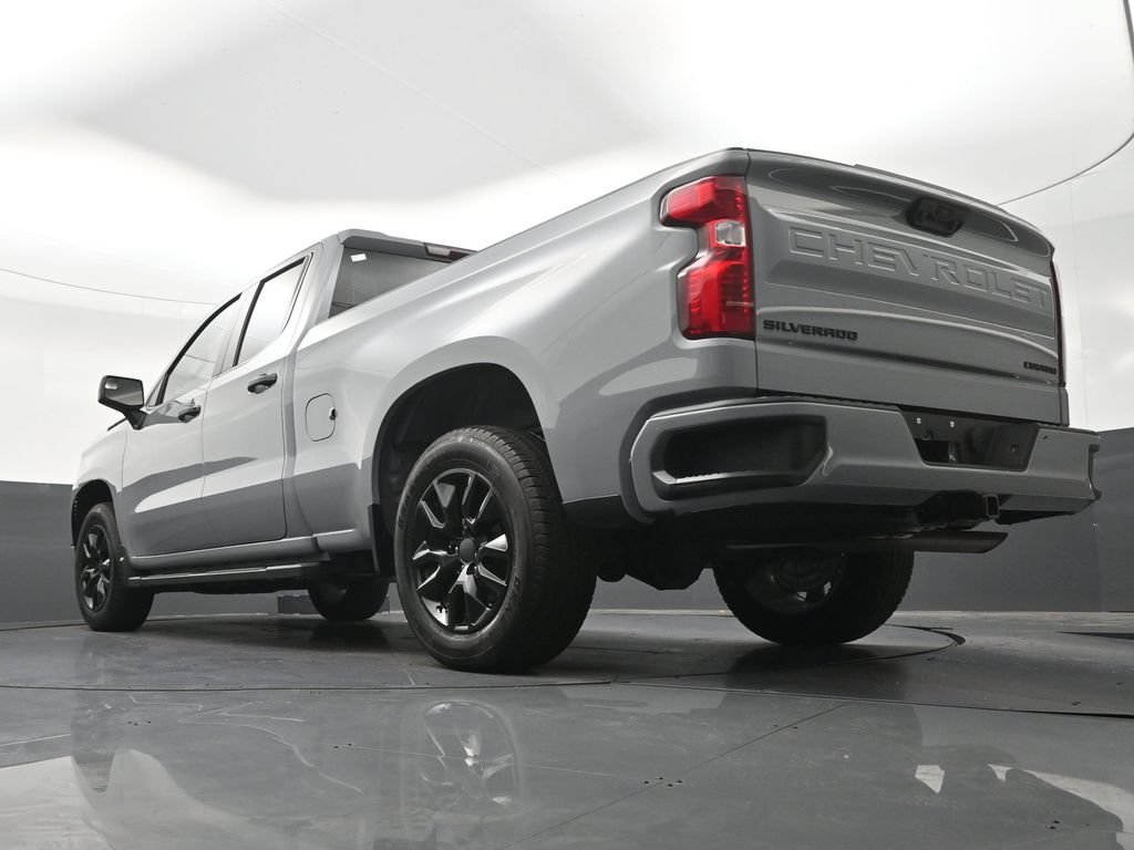 Used 2025 Chevrolet Silverado 1500 Custom RWD image 25
