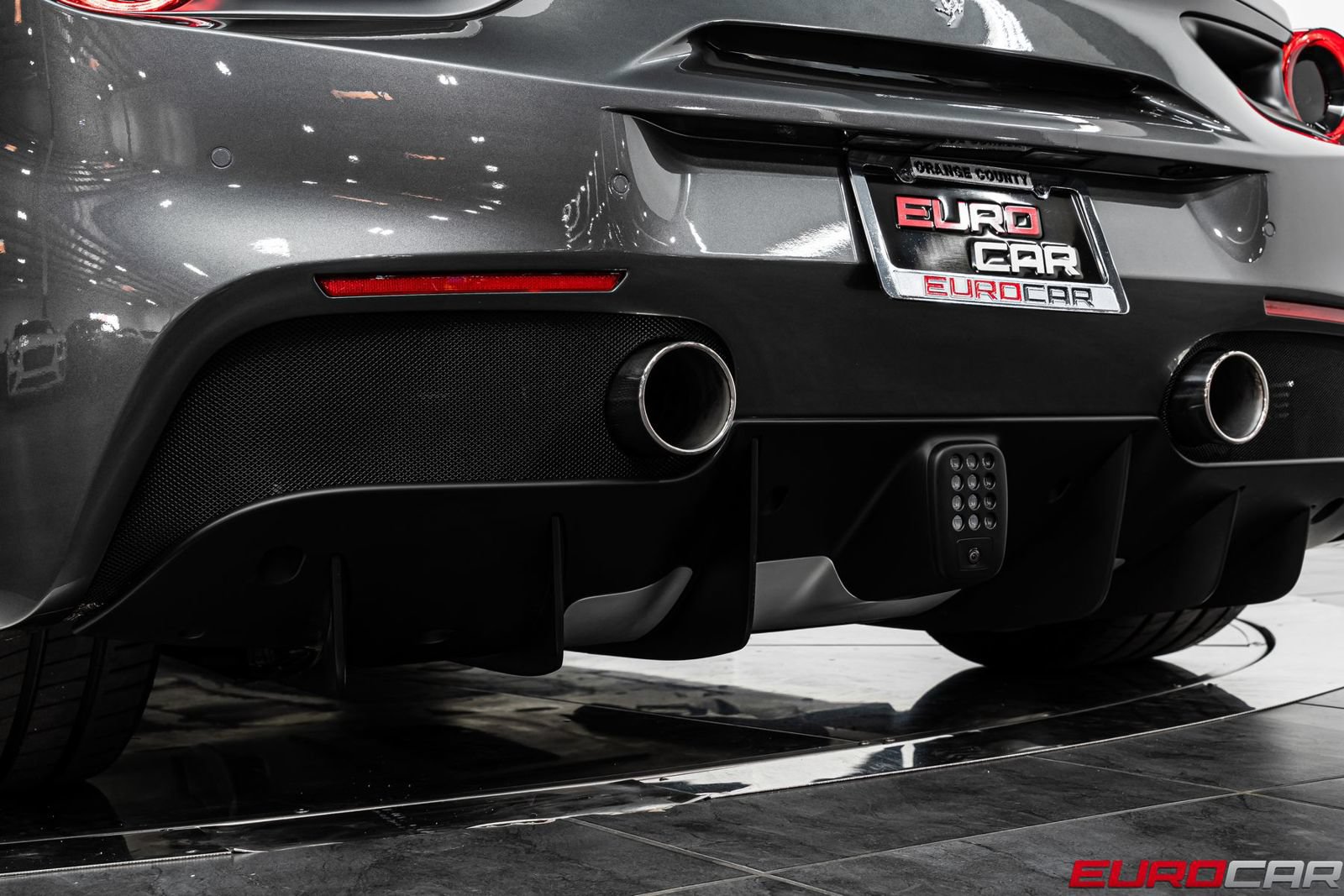 Used 2018 Ferrari 488 GTB RWD image 24