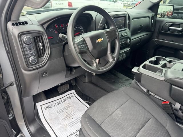 Used 2020 Chevrolet Silverado 1500 Custom w/ Custom Value Package AWD/4WD image 13