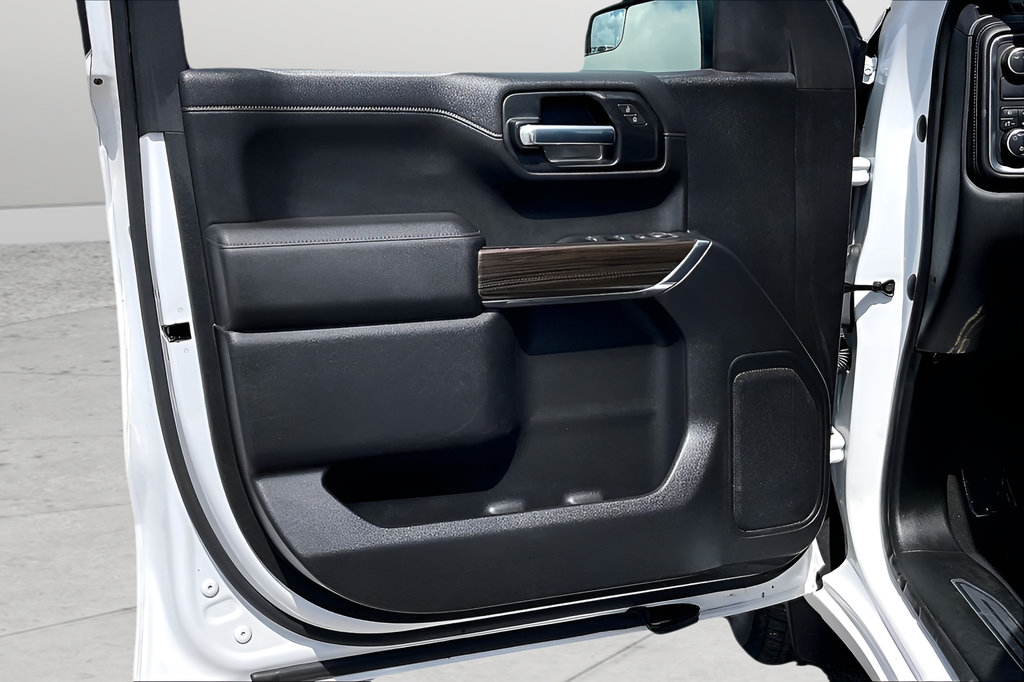 Used 2022 Chevrolet Silverado 1500 RST RWD image 17