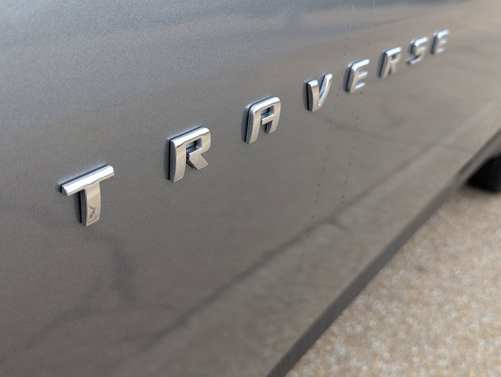 Used 2020 Chevrolet Traverse RS image 30