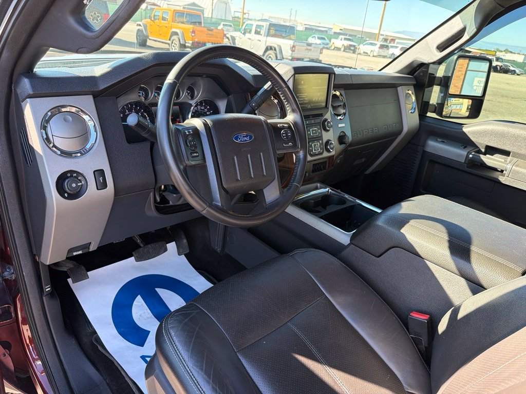 Used 2016 Ford F250 Lariat w/ Lariat Interior Package AWD/4WD image 18