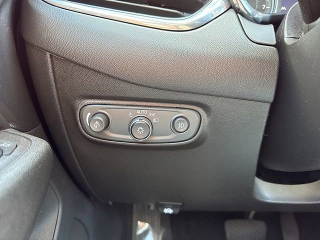 Used 2020 Chevrolet Equinox Premier AWD/4WD image 18