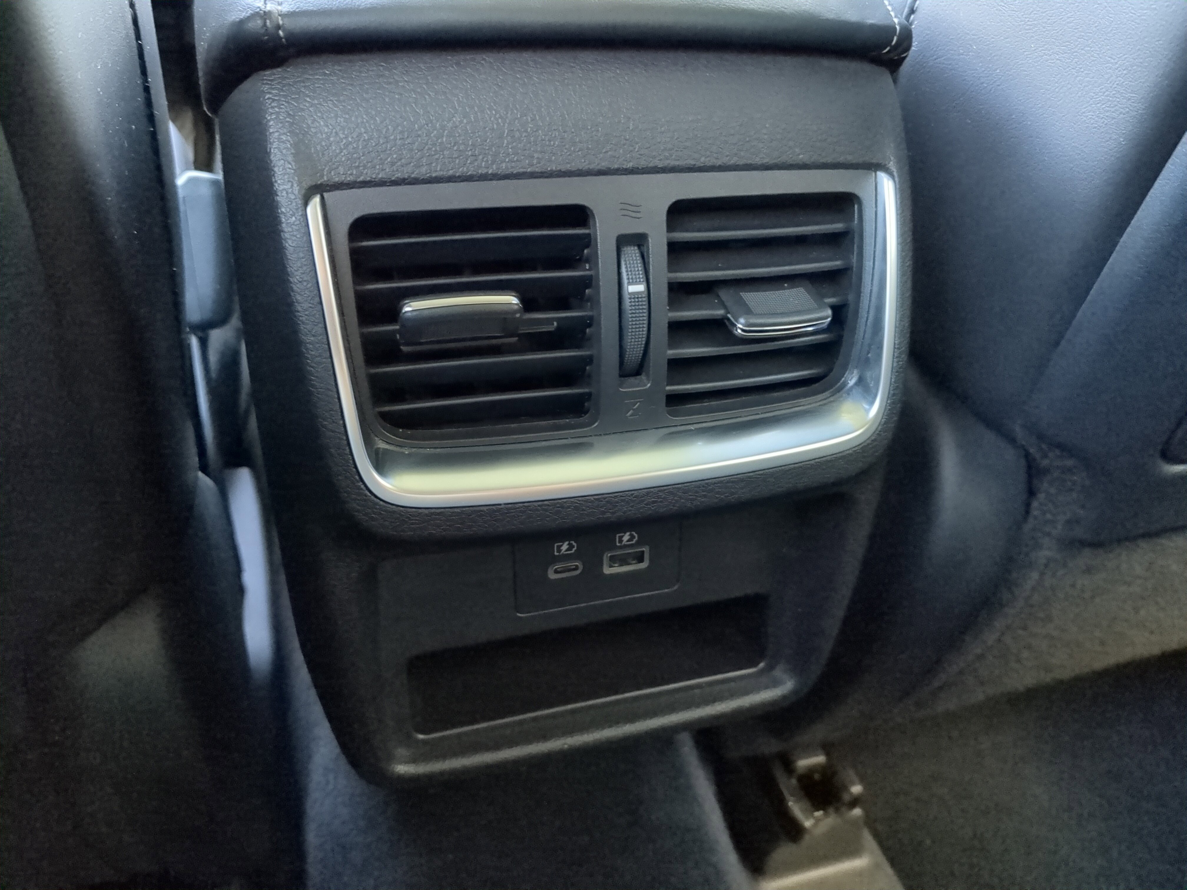 Certified 2023 INFINITI QX50 Luxe image 16