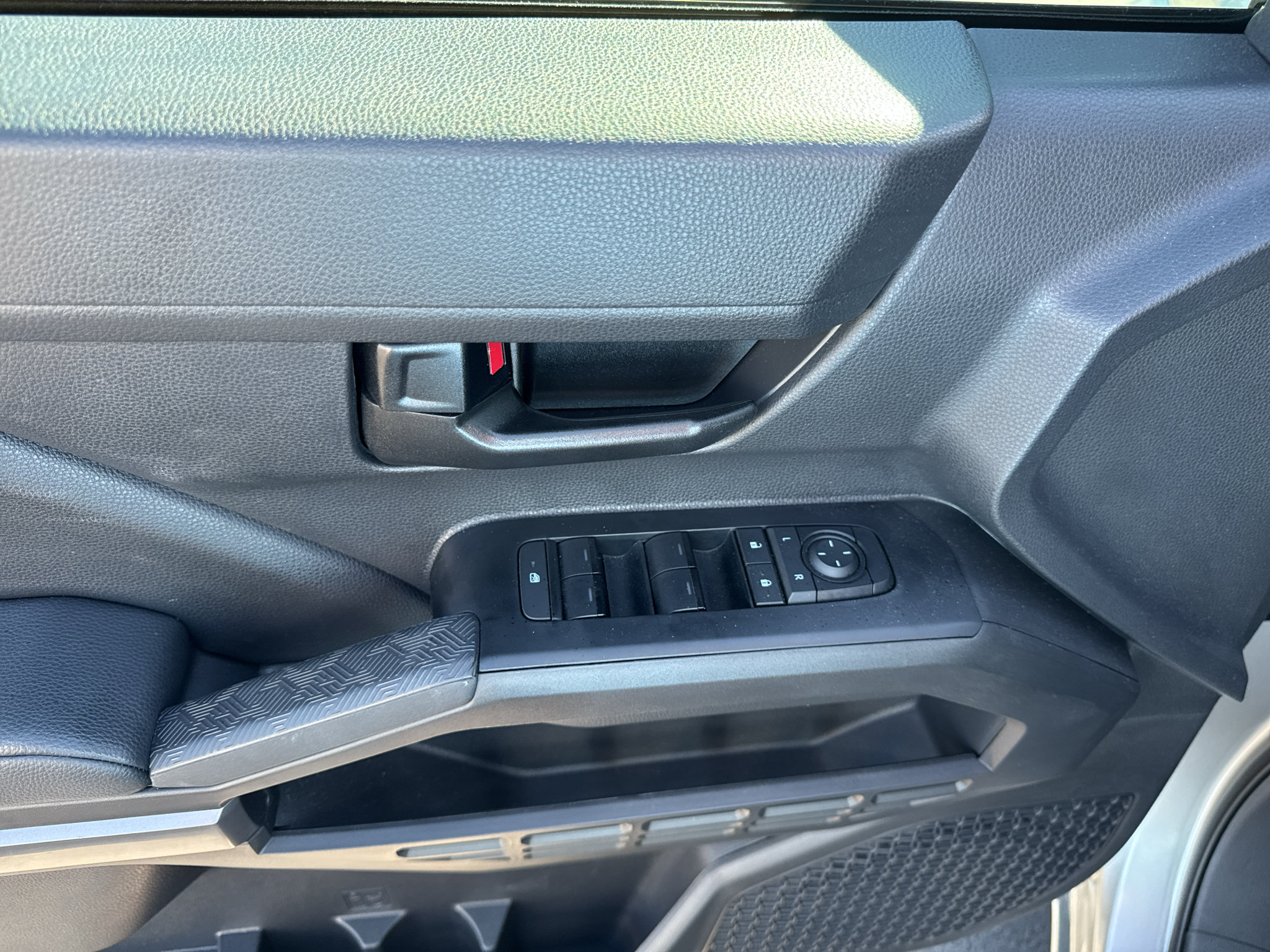 Used 2026 Toyota Tacoma SR5 AWD/4WD image 13