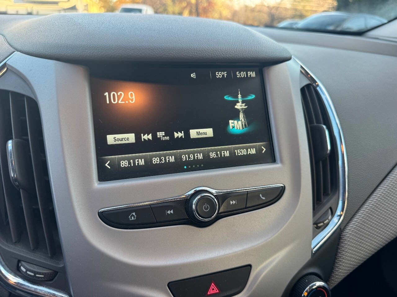 Used 2018 Chevrolet Cruze LS image 10