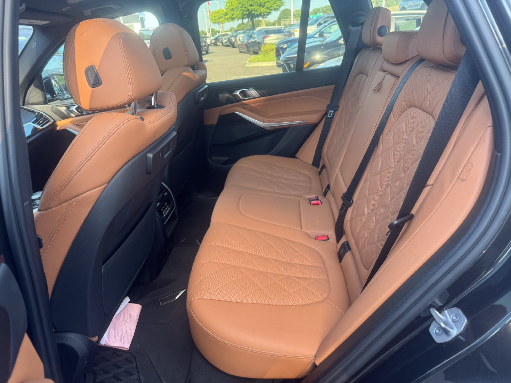 Used 2023 BMW X5 xDrive40i w/ Premium Package AWD/4WD image 35