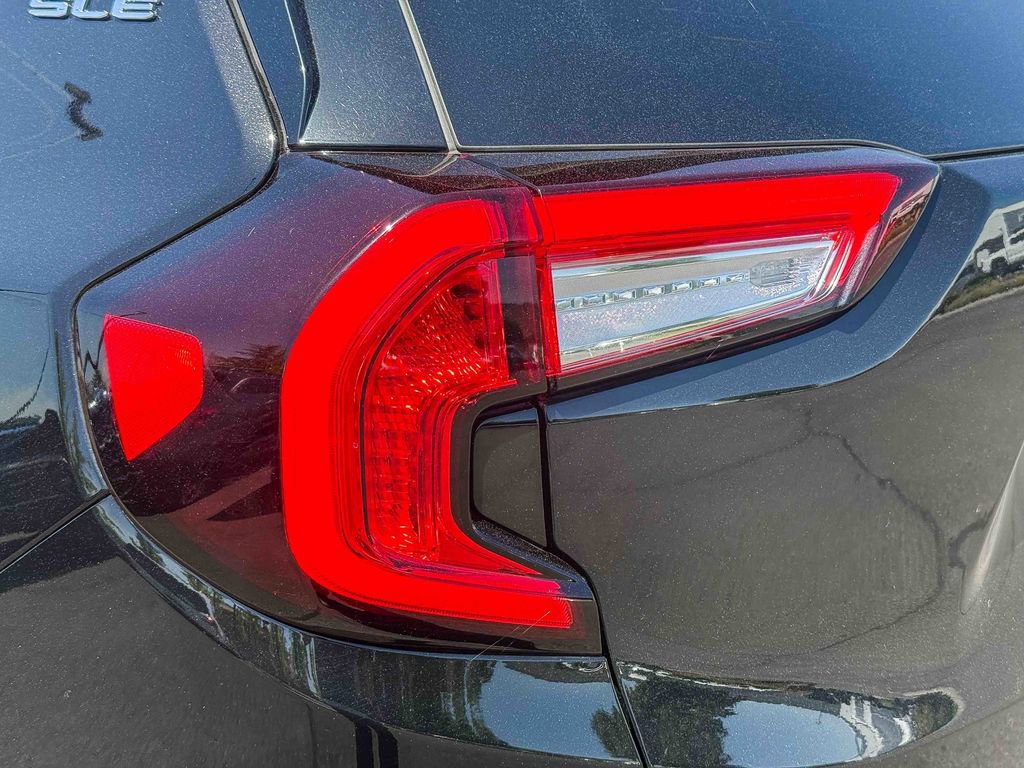 Used 2024 GMC Terrain SLE AWD/4WD image 9