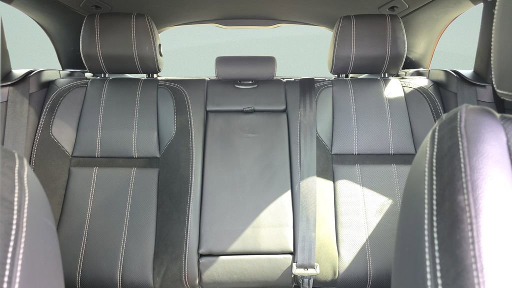 Used 2019 Land Rover Range Rover Velar R-Dynamic SE image 10