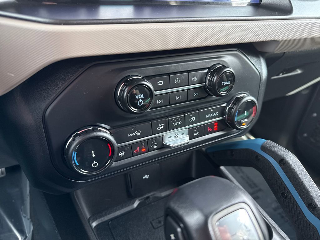 Used 2022 Ford Bronco Wildtrak image 22