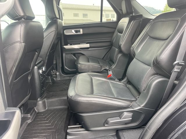 Used 2022 Ford Explorer Limited w/ Equipment Group 301A AWD/4WD image 15