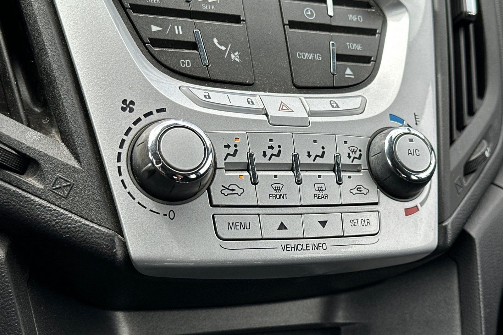 Used 2013 Chevrolet Equinox LS AWD/4WD image 21