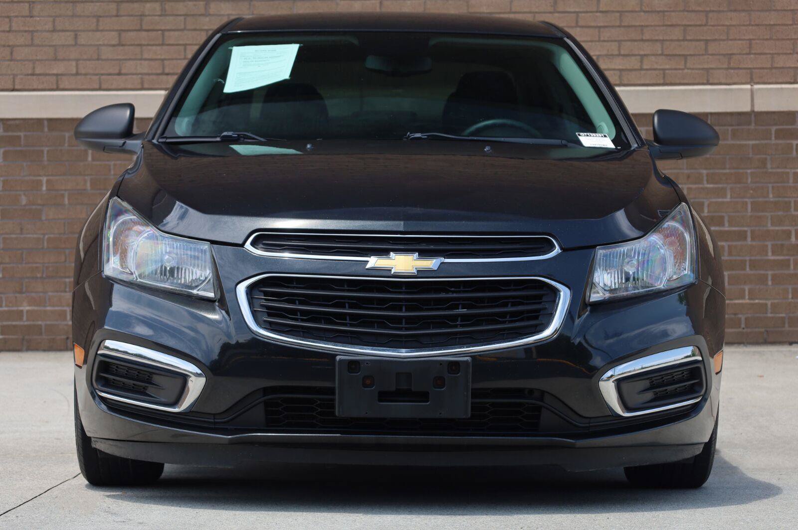 Used 2016 Chevrolet Cruze LS FWD image 5