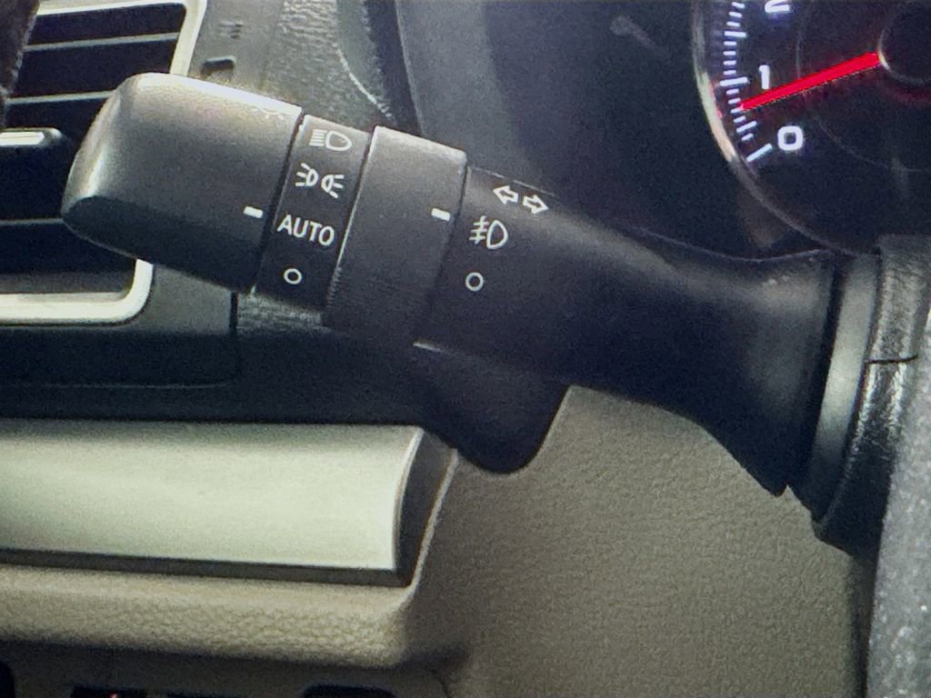 Used 2016 Subaru Forester 2.5i Touring w/ Eyesight & Navigation System image 12