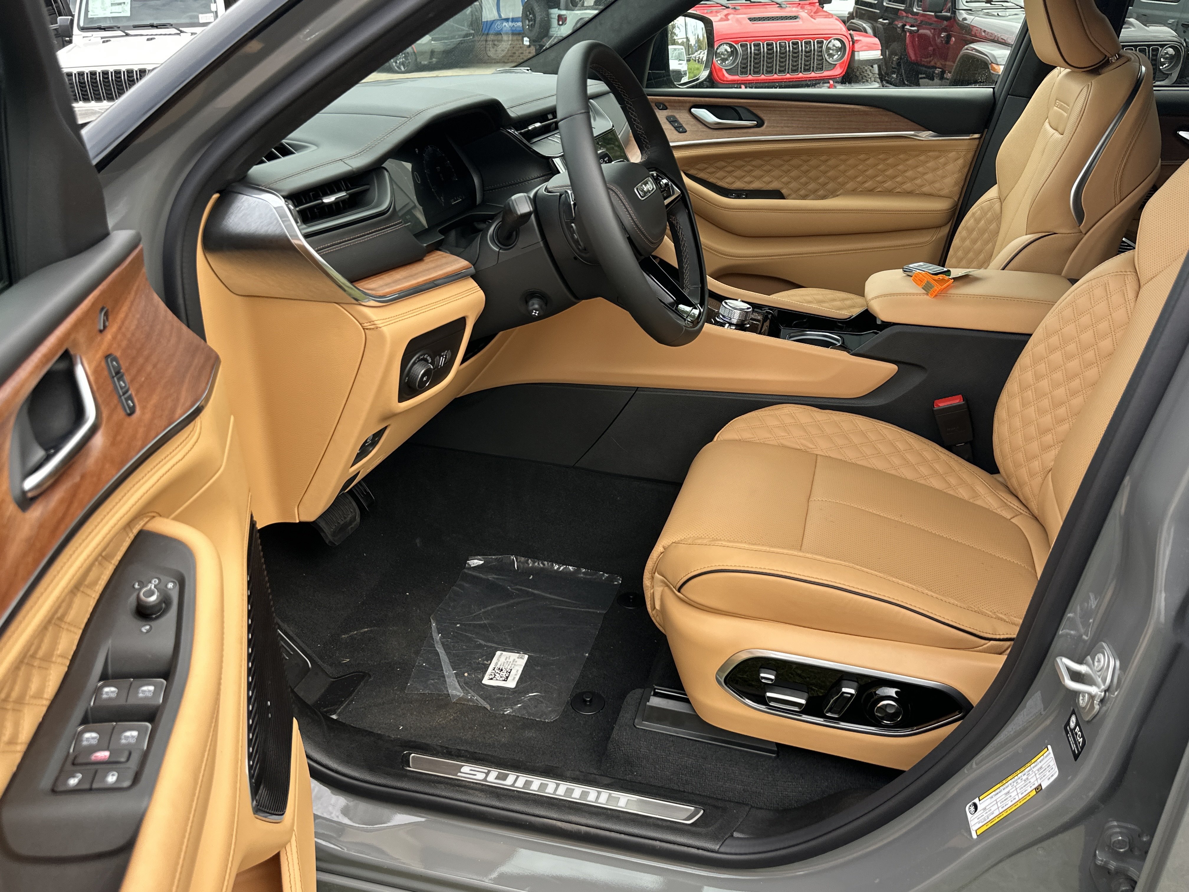 New 2027 Jeep Grand Cherokee Summit AWD/4WD image 27