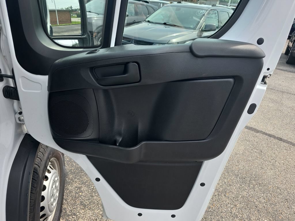 Used 2025 RAM ProMaster 2500 w/ U-Haul Equipment Group FWD image 13