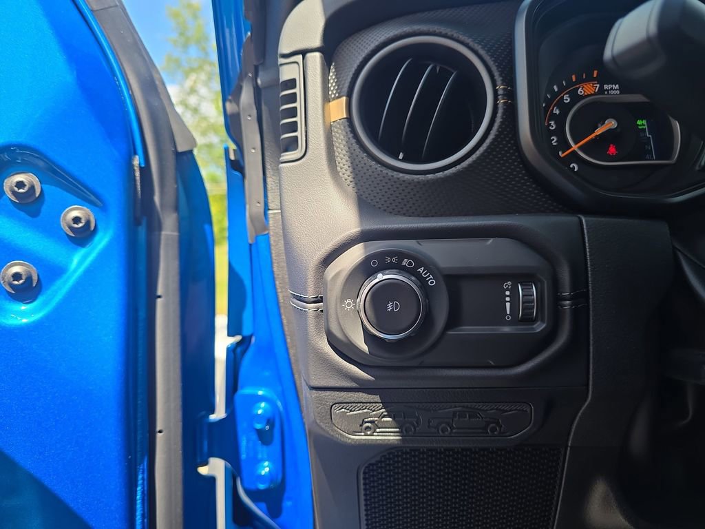 New 2025 Jeep Wrangler Unlimited Rubicon 392 image 13