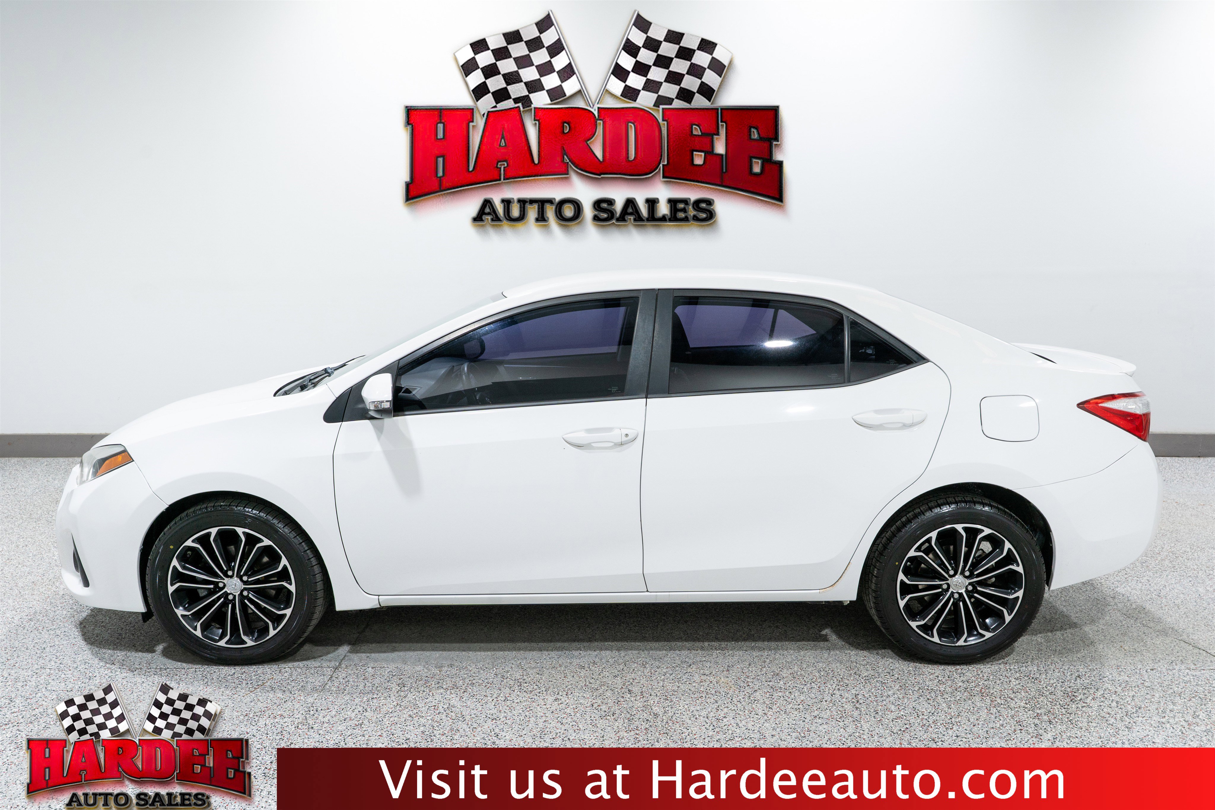 Used 2015 Toyota Corolla S image 1