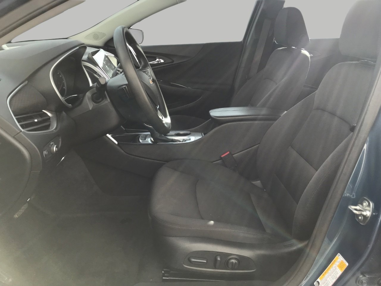 Certified 2025 Chevrolet Malibu LT image 9