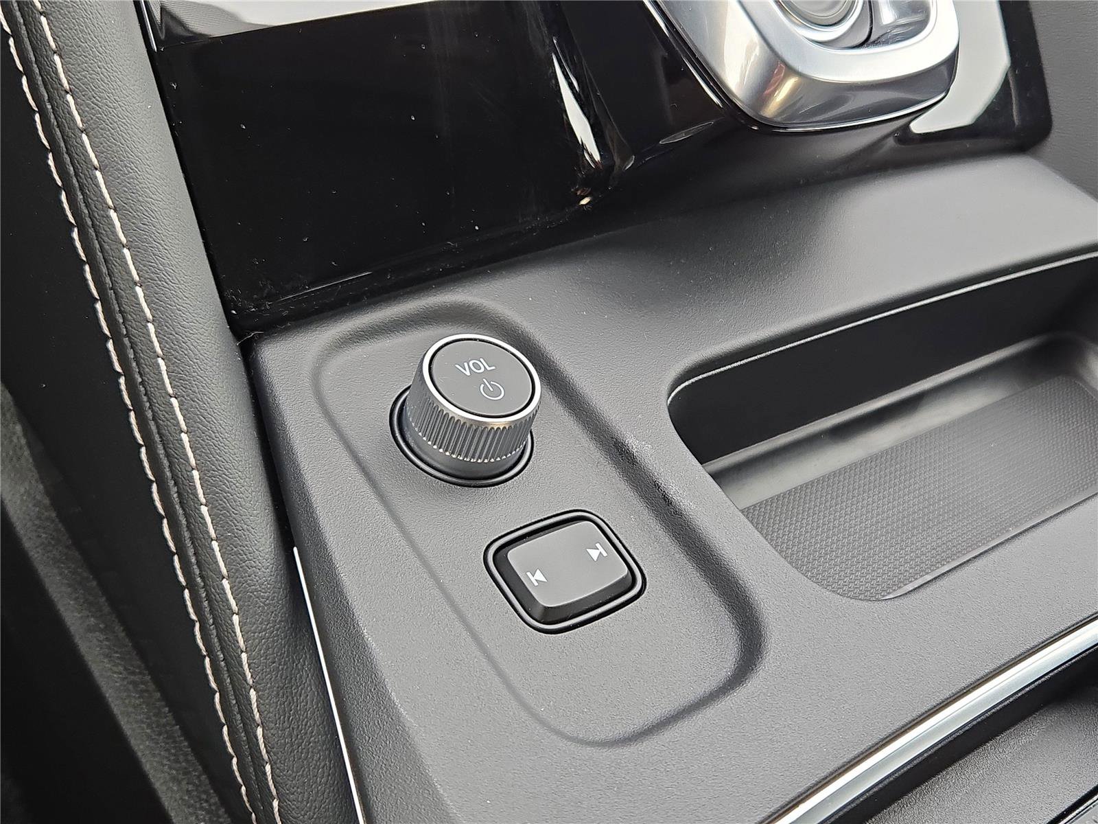 New 2026 Acura MDX SH-AWD w/ Advance Package image 9