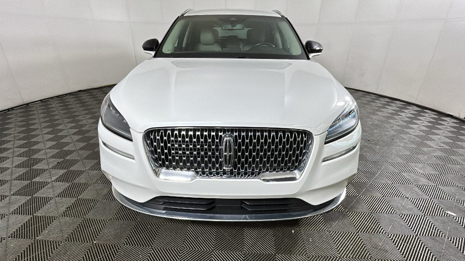 Used 2021 Lincoln Corsair AWD w/ Equipment Group 101A image 9