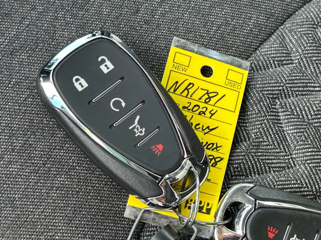 Used 2024 Chevrolet Equinox LT AWD/4WD image 53