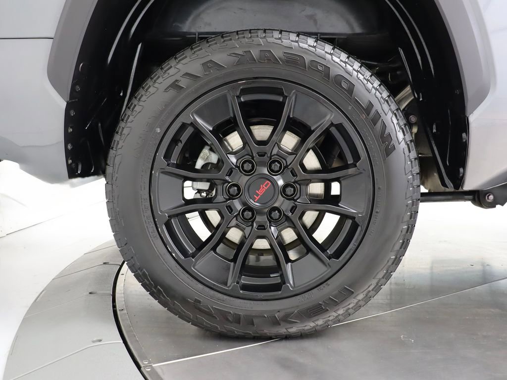 Used 2023 Toyota Tundra SR5 w/ SR5 Convenience Package AWD/4WD image 44
