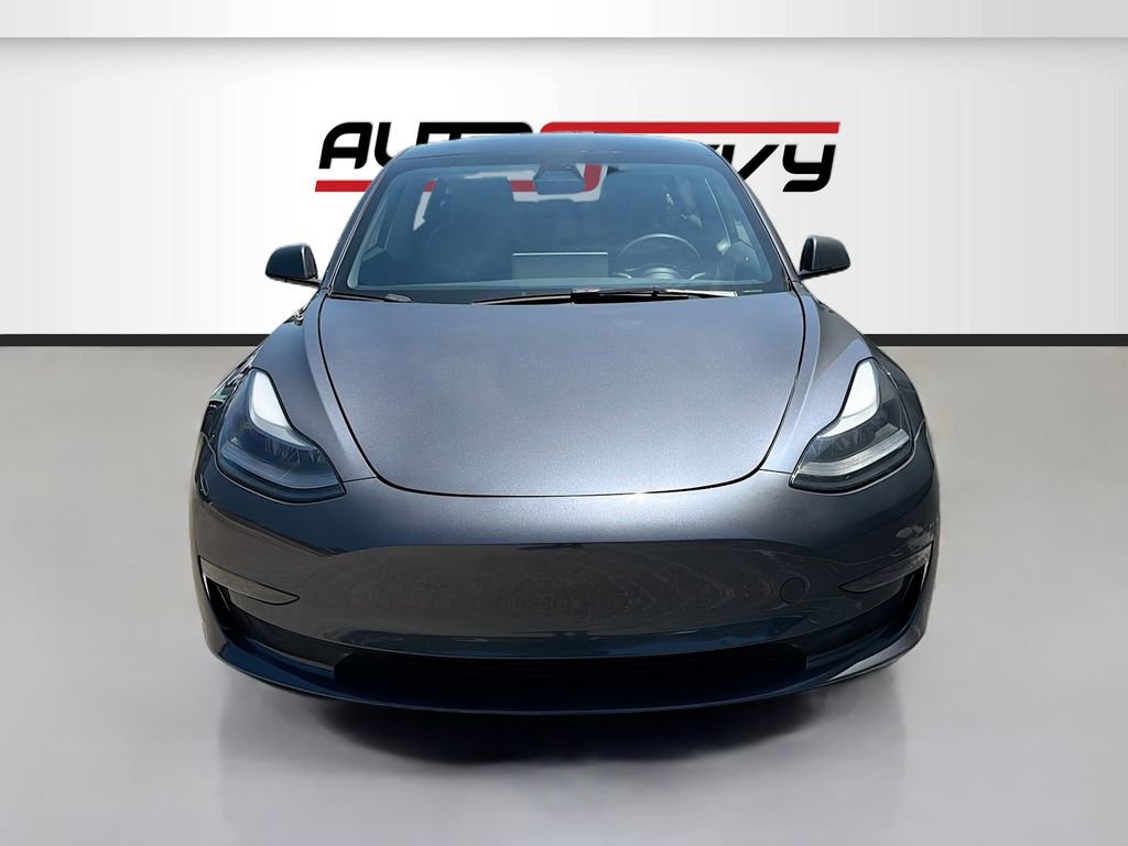 Used 2023 Tesla Model 3 Standard Range RWD image 2