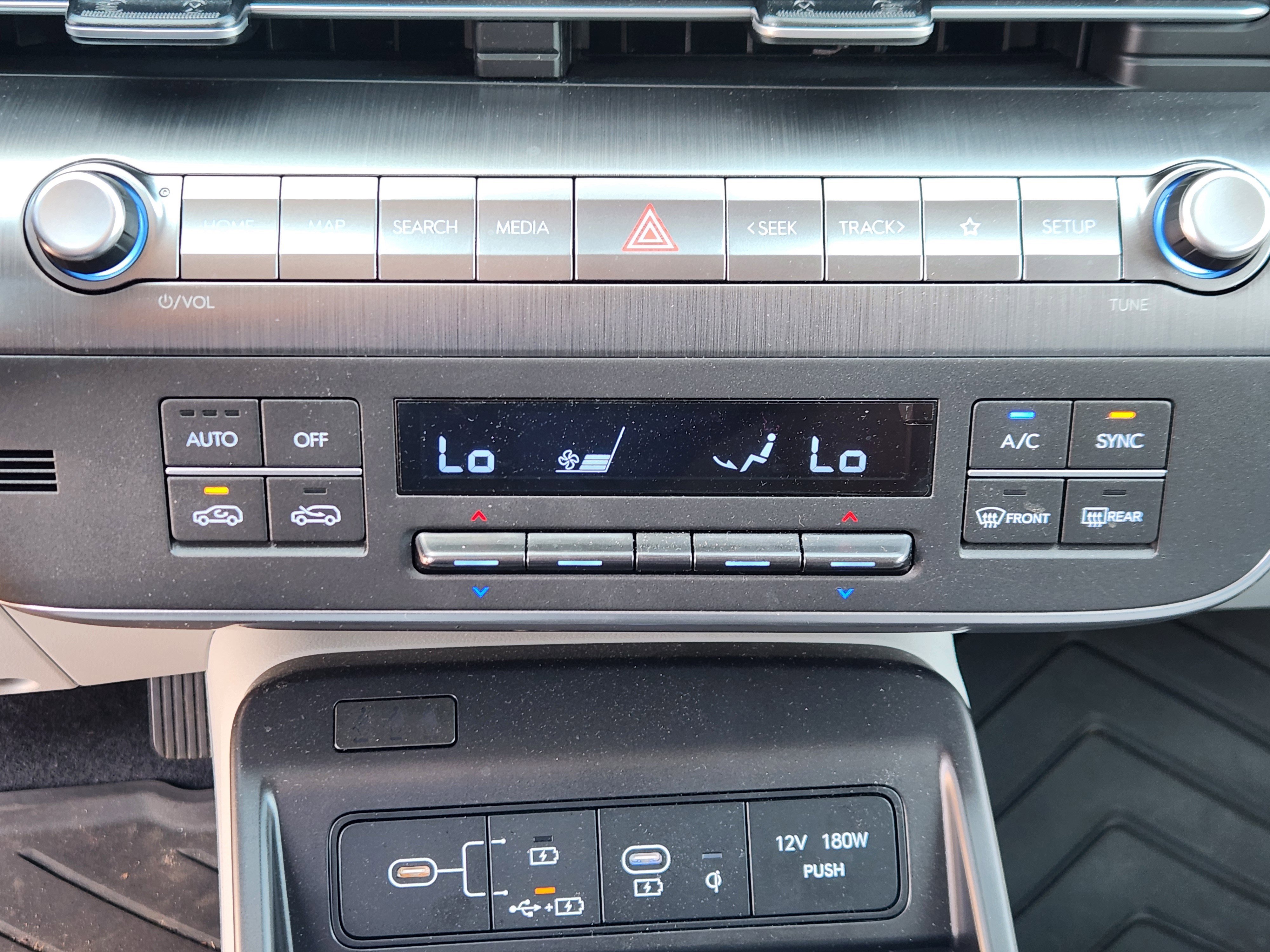 Certified 2024 Hyundai Kona Limited image 22