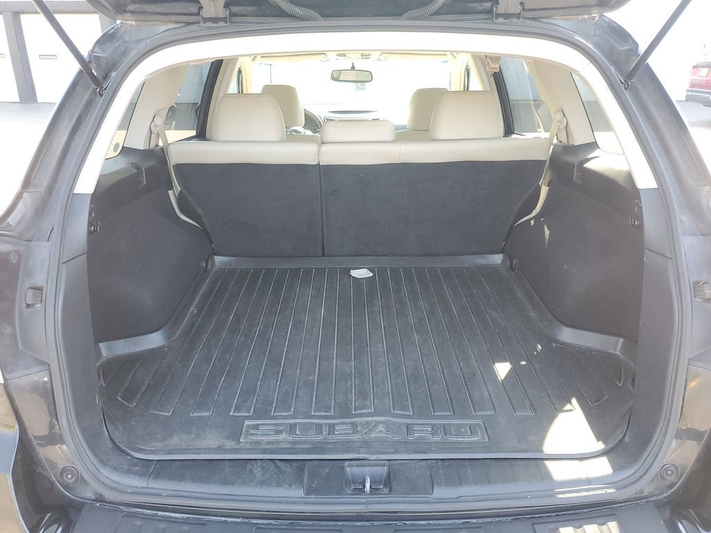 Used 2011 Subaru Outback 2.5i Limited AWD/4WD image 30