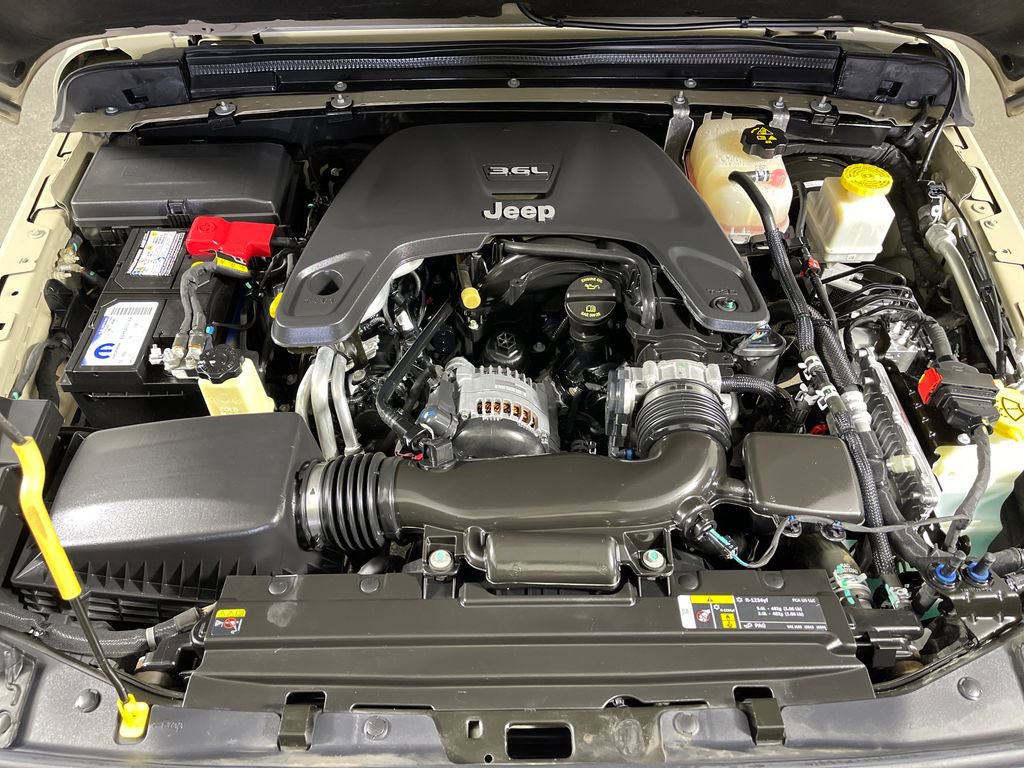 Used 2020 Jeep Gladiator Rubicon AWD/4WD image 9