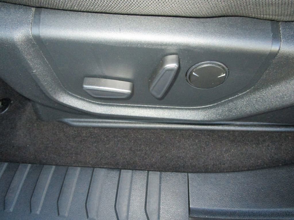 Used 2020 Ford F150 XLT w/ Equipment Group 302A Luxury image 24