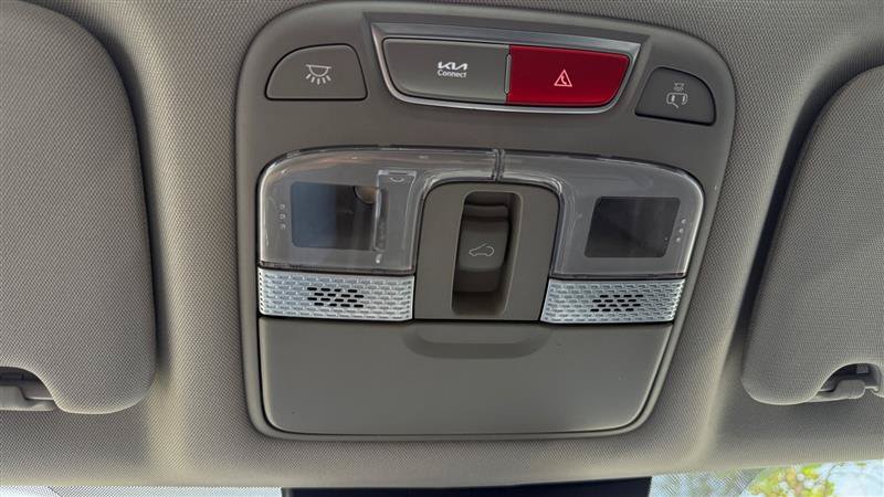 Used 2025 Kia Telluride S AWD/4WD image 39