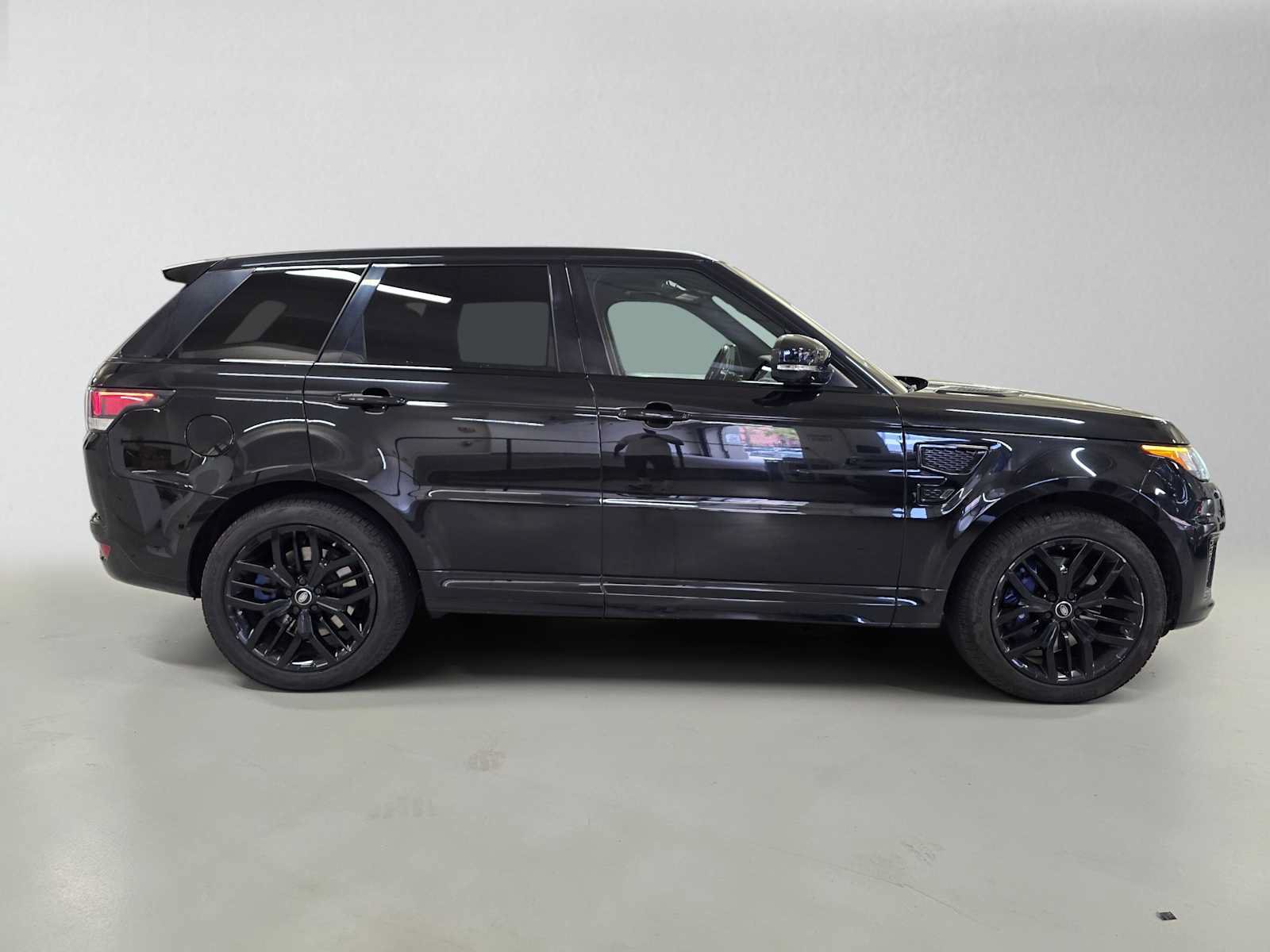 Certified 2016 Land Rover Range Rover Sport SVR AWD/4WD image 6