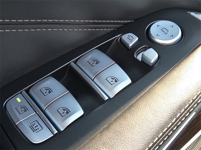 Used 2023 BMW X7 xDrive40i w/ Premium Package image 16