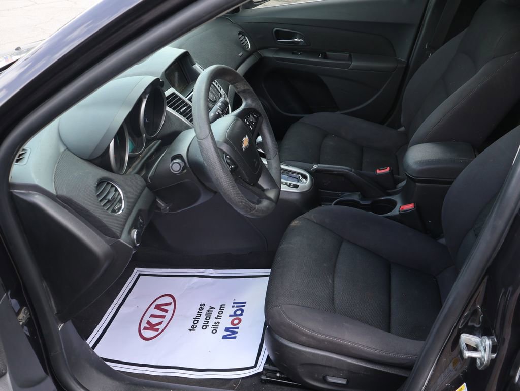 Used 2016 Chevrolet Cruze LT FWD image 36