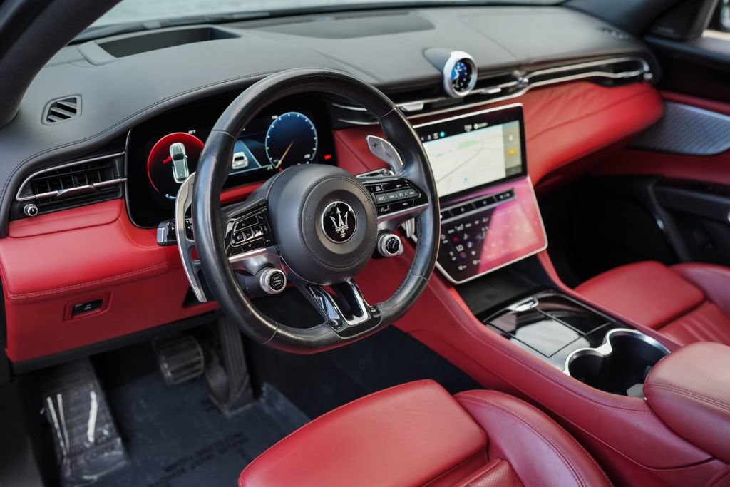 Used 2023 Maserati Grecale Modena AWD/4WD image 19