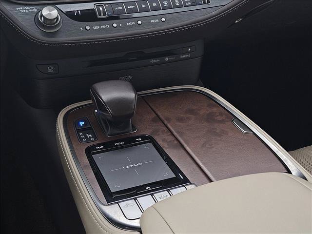 Used 2018 Lexus LS 500 w/ Interior Upgrade Package RWD image 21